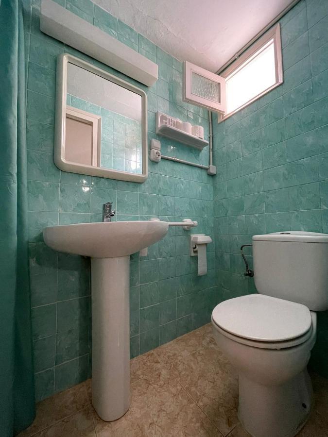 P&R Hostals Maria Rosa Tossa de Mar Dış mekan fotoğraf