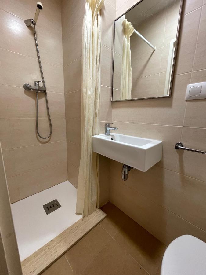 P&R Hostals Maria Rosa Tossa de Mar Dış mekan fotoğraf