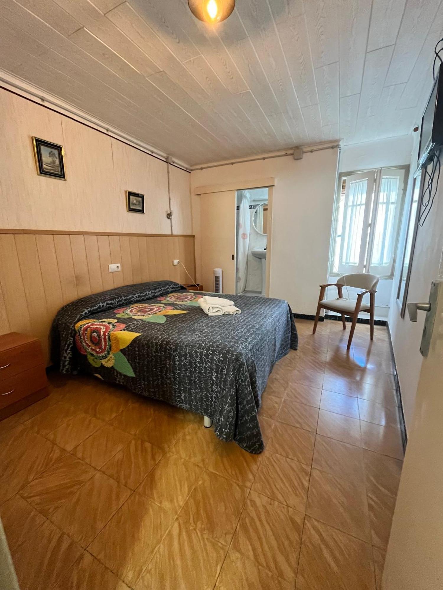 P&R Hostals Maria Rosa Tossa de Mar Dış mekan fotoğraf